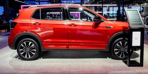 รถมือสอง Tacqua ปี 2020 เครื่องยนต์ดีเซลเทอร์โบ 8 ลิตร เกียร์ออโต้ สภาพดีมาก ขาย รถ SUV ขนาดเล็ก 5 ประตู 5 ที่นั่ง เบาะหนัง - Product Image 4