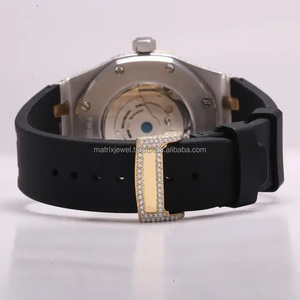 Montre-bracelet exclusive en acier inoxydable avec diamant Moissanite entièrement glacée pour hommes avec un nouveau motif fantaisie - Product Image 6