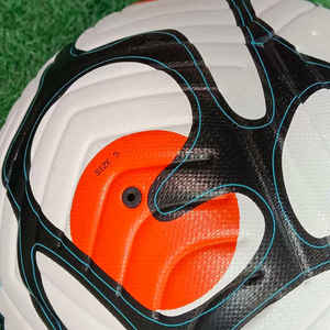 Venta al por mayor de tamaño personalizado 5 balón de fútbol de primera calidad de cuero PU con unión térmica cosido a máquina para el entrenamiento del partido OEM a granel - Product Image 4