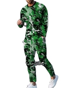 Ropa y accesorios Ropa para hombre Traje para hombre Conjunto de camiseta para hombre Chándal premium con estampado 3D de alas góticas para hombre - Product Image 2