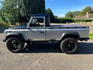 1000% USADO DEFEN/ DER 110 TDCI PICKUP + ALTA ESPECIFICACIÓN-EN VENTA-LISTO PARA LA ENTREGA-ENTREGA PUERTA A PUERTA - Product Image 4