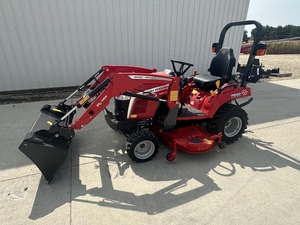 Compre el tractor Massey Ferguson 1GC.23 con plataforma cortadora de césped, múltiples potencias, buen precio y entrega rápida disponible. - Product Image 5