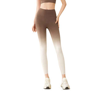 Mallas de mujer personalizadas, ropa de entrenamiento de gimnasio para fitness y ropa de estilo de yoga - Product Image 1