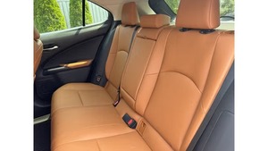 Limpie usado 2021 L e x u s UX 250H AWD Ventas de temporada Premium Autos usados - Product Image 3