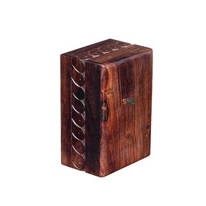 Urne en bois faite à la main pour les cendres - Product Image 1