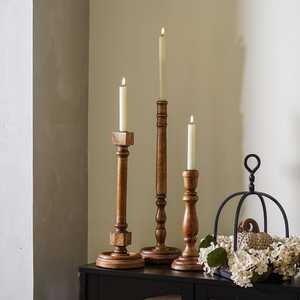 Candelabro de Madera de Nogal de Lujo Nórdico con Base de Latón, Centro de Mesa con Forma de Corazón, Decoración Única para Bodas e Interiores del Hogar - Product Image 4