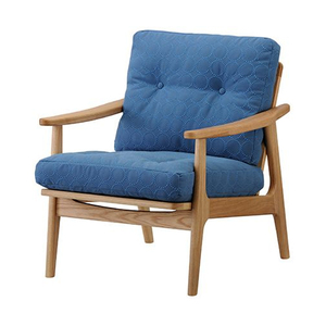 Sillón de madera maciza de teca con cómodo cojín azul para uso en interiores o exteriores - Product Image 2