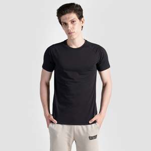 เสื้อยืด Heritage Basic สีดำ ผ้าคอตตอนเจอร์ซีย์ 100% แบบกระชับรูปร่าง พร้อมปักลายตามสั่ง พิมพ์ลายสกรีน ผ้าหนัก 240 กรัม - Product Image 2