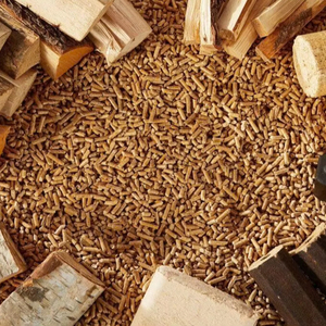 Pellets de madera de biomasa vietnamitas de 8mm y 9mm, combustible limpio para calentar y fumar, embalado en bolsas - Product Image 1