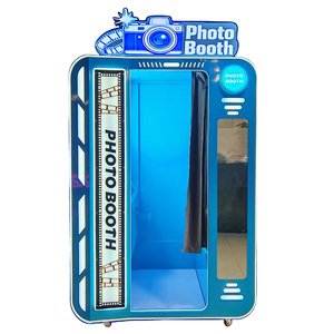 Cabina de fotos retro personalizada con IA, autoservicio, color rosa y con impresora. - Product Image 5