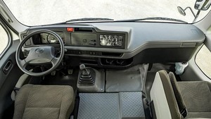 Autobús Usado Coaster 2024, 30 Asientos, Diésel, Manual, Tracción Delantera, Euro 5, Motor de Más de 8L, Origen Estadounidense - Product Image 4
