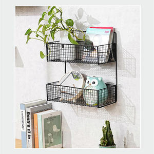 Étagères de salle de bain élégantes pour le rangement mural, idéales pour organiser les articles de toilette et la décoration moderne de la maison - Product Image 1