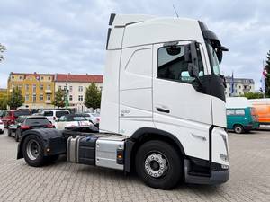 Nuevo/Usado VOL-VO FH 500 4x2 Camión Pesado Globetrotter a Gas/GNL Euro 6 con Dirección Izquierda y Potencia de 375 kW (510 hp) - Product Image 6