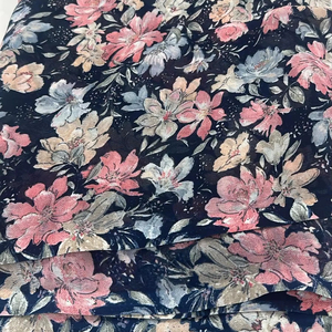 Uso de estampado Georgette para damas Kurti y material de disfraces - Product Image 5