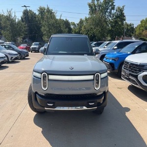 SUV électrique automatique 1 vitesse R-1-S 2024 d'occasion en excellent état, prêt à la vente - Product Image 1