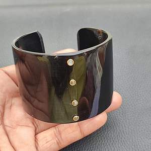 Bracelet artisanal en corne de buffle durable, imperméable, style moderne, pour mariage et fêtes - CRAFT ZONE EXPORT - Product Image 4
