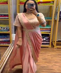 Lage Prijs Designer Saree - Organza Zijde Met Fluwelen Sequentie & Kanten Blouse