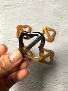 Anillo para Bufanda de Cuerno de Búfalo con Pulido Suave que Agrega Elegancia Suave y Sujeción Segura a Cualquier Bufanda de Alta Calidad - Product Image 4