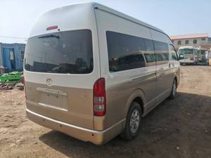Precios en China: Camioneta/Minibús/Minivan Hiace Usada de 4 Cilindros, 4x2, <span class=keywords><strong>7</strong></span> y 15 <span class=keywords><strong>Plazas</strong></span>, Gasolina, Automática/Manual, en Venta - Product Image 3