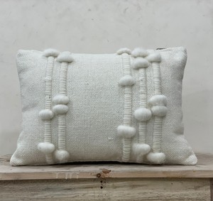 Housse de coussin en laine tricotée à la main indienne 45*45CM Housses d'oreiller en laine sur mesure avec fermeture éclair cachée - Product Image 1