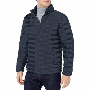 Chaqueta Acolchada Gruesa Negra para Hombre con Cortavientos y Capucha Acolchada, Tela de Lona para Invierno - Product Image 1