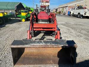 Tractor Case IH DX33 Nuevo y Usado con Componentes Principales: Rodamientos, Motor, Bomba de Engranajes, Caja de Cambios para Sa - Product Image 3