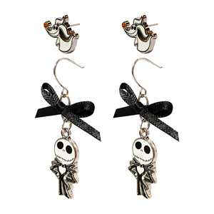 En gros The Nightmare Before Christmas Ensemble de 2 bagues ajustables, Boucles d'oreilles pendantes à crochet, Collier ras du cou, Pour les 4 ans et plus - Product Image 1