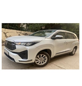 Toyota Innova Hycross en venta en las mejores condiciones, precios asequibles en un automóvil usado confiable, perfecto para uso familiar - Product Image 2