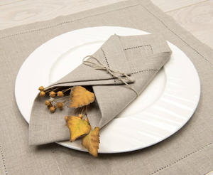 100% serviettes de table et de thé en coton biologique naturel brodées pour les hôtels personnalisés - Product Image 1