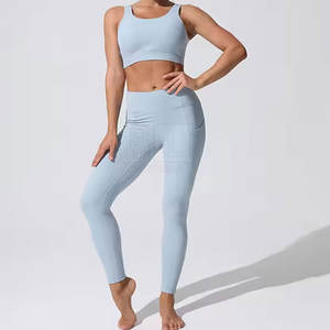 Conjunto de Yoga Deportivo para Mujer, Material Sin Costuras, Duradero y Transpirable, Diseño Personalizado - Product Image 1