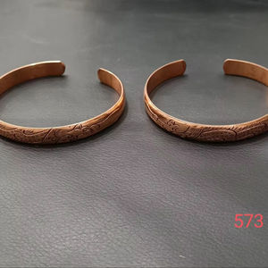 Approvisionnement direct en usine Bracelets en cuivre pour femmes sans rouille pour un usage quotidien Exportateur indien au prix de gros - Product Image 1