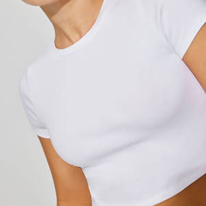 T-shirt court décontracté et confortable pour femmes en vente en ligne/T-shirts courts pour femmes pour l'été - Product Image 3