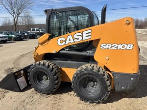 รถตักล้อยาง Case IH SR210B คุณภาพดี ราคาโรงงาน รถตักล้อยางแบบ Skid Steer Loader ทนทาน ราคาถูก - Product Image 4