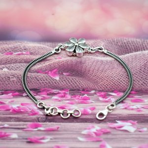 Pulsera de abalorio fino de Plata de Ley 925, Zirconia cúbica Natural, regalo de boda y aniversario Floral ajustable para ella - Product Image 4