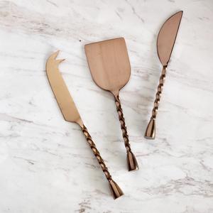 Juego de cuchillos para queso de acero inoxidable dorado de moda con mango MOB, herramientas de diseño para servir queso en tablas de quesos, hoteles y regalos - Product Image 3