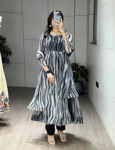 Abito Modesto Attraente ad Asciugatura Rapida con Motivo Leheriya, Bordo in Pizzo, Dupatta con Fodera in Cotone per Matrimoni, Feste, Balli, Diwali - Product Image 1