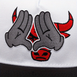 Vente en gros de casquettes de baseball unisexes de qualité luxueuse chapeau 5 panneaux tendance pour le sport casquette unie et unie - Product Image 3