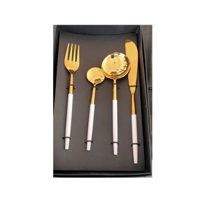 Ensemble de couverts en métal traditionnel de haute qualité avec manche en bois Couverts 5 pièces pour articles artisanaux en matériau PC durable - Product Image 5
