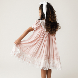 Vente en gros de robes roses pour enfants et filles de 3 à 4 ans, robes avec dentelle française pour enfants - Product Image 3
