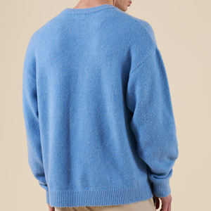 Chandails pour hommes personnalisés OEM tricot de coton jacquard uni à manches longues tricots d'hiver col rond anti-rétrécissement logo avant - Product Image 5