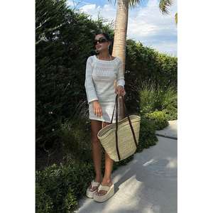 Vestido Mini de Ganchillo Daisy 2560-01 con Cintura Natural y Característica Transpirable - Product Image 5