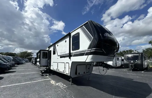 2025 2024 2026 Keystones M-o-n-t-a-n-a H-i-g-h Co-u-n-t-r-y 385BR Rvs Camper Motorhomes Travel Trailer - Product Image 1