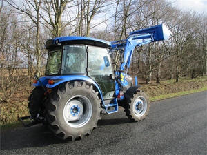 Tractor Agrícola Solis 60 con Cargador Frontal - Product Image 3