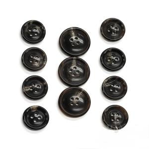 Botón Natural de Cuerno de Búfalo al por Mayor, Acabado en Blanco para Accesorios de Ropa, Alta Calidad - Product Image 3