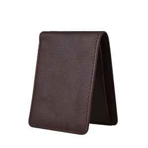 กระเป๋าสตางค์หนังแท้สำหรับผู้ชาย กระเป๋าสตางค์ขนาดเล็กพกพาสะดวก ใส่บัตร ใบขับขี่ และเงินสด ดีไซน์ทันสมัย มีช่องใส่ของหลายช่อง - Product Image 6