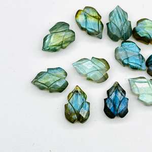 Cuentas Sueltas de Labradorita Azul Fuego en Forma de Hoja para Joyería - Product Image 1