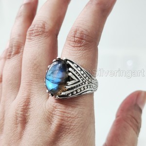 Bague pour homme en argent sterling 925 avec pierre précieuse labradorite bleue naturelle, style ottoman oriental, cadeau de Noël, vente en gros - Product Image 1