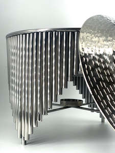 New Look Hot Pot Utensilios de cocina Diseño de lujo Cazuela de metal de alta calidad con tapa martillada para el hogar y la boda Usos hechos a mano - Product Image 5