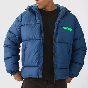 Veste d'hiver matelassée décontractée pour homme, coupe slim, couleur unie, capuche en fourrure, col montant, logo sur le devant, toile en coton rembourrée - Product Image 1