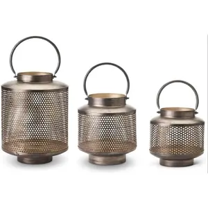 Modern style wholesale cheap Moroccan Ramadan Candle Holder Iron Metal Mesh Lantern With Glass Hurricane For Home Decoration